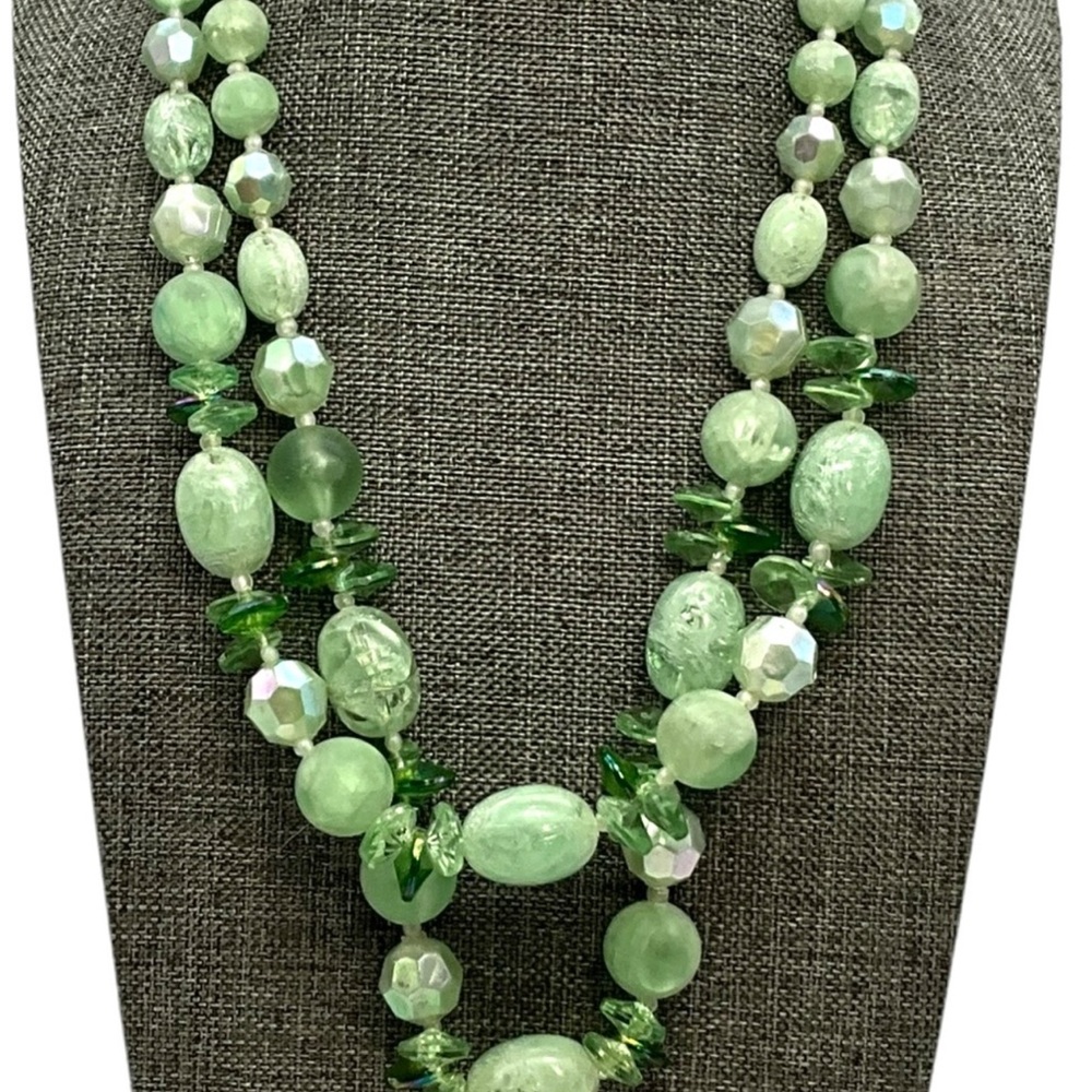 Vintage  Green Beaded Necklace